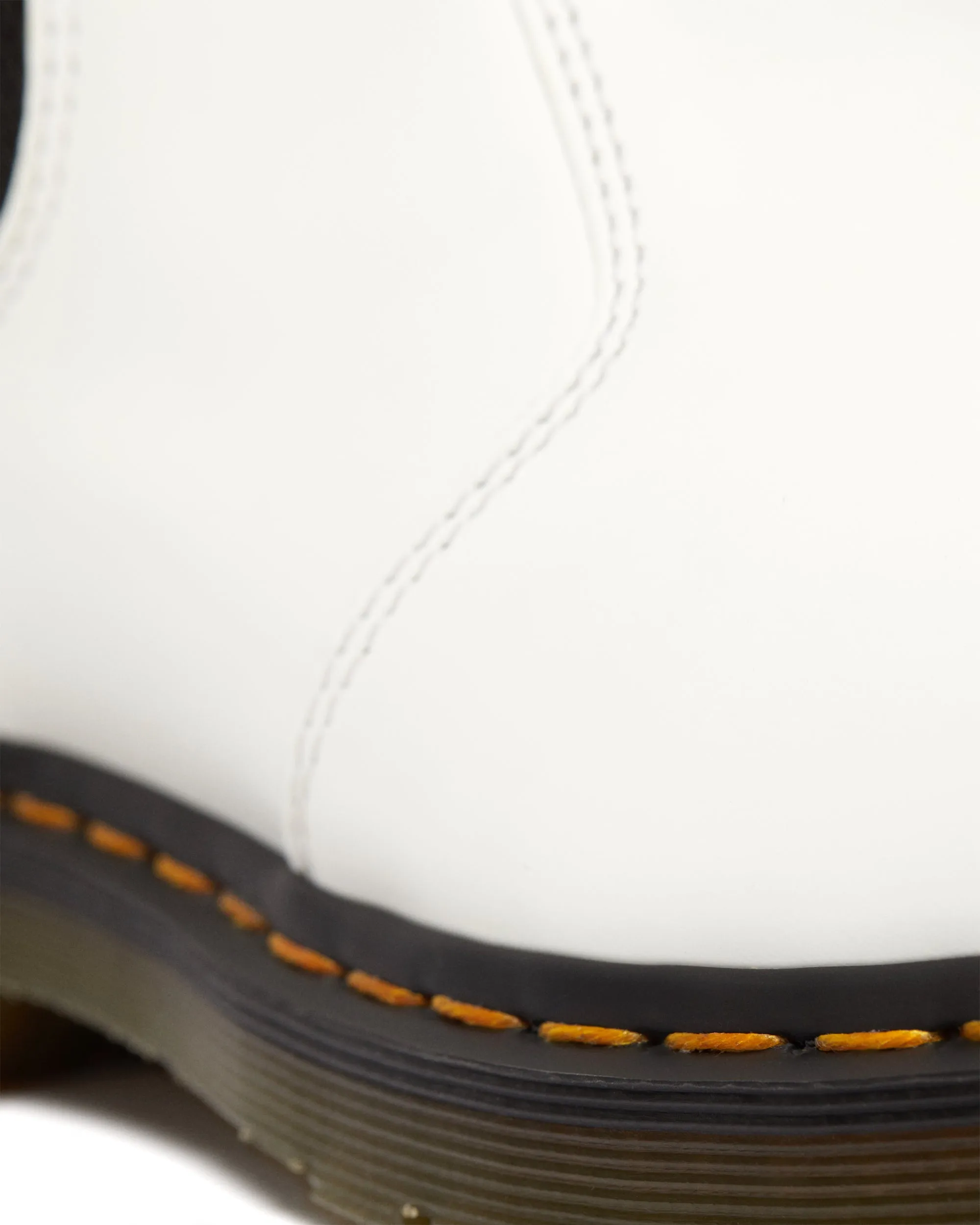 2976 WHITE YELLOW STITCH SMOOTH CHELSEA BOOT