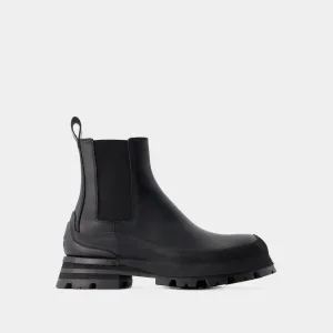 ALEXANDER MCQUEEN Men's 2024 Spring/Summer Black Boots