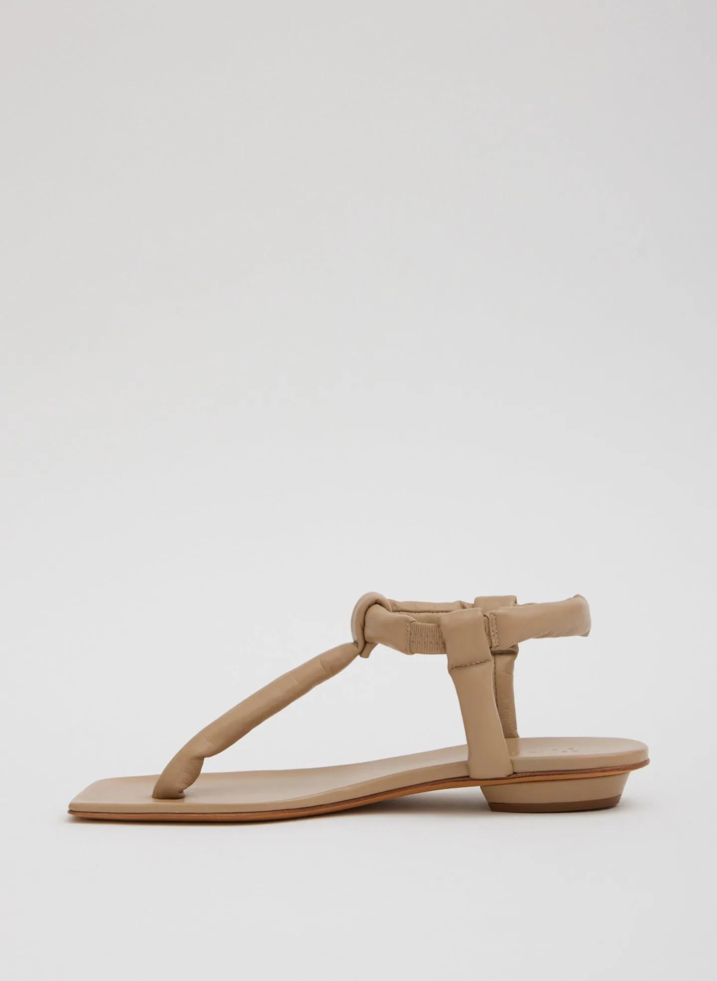 Aston Sandal