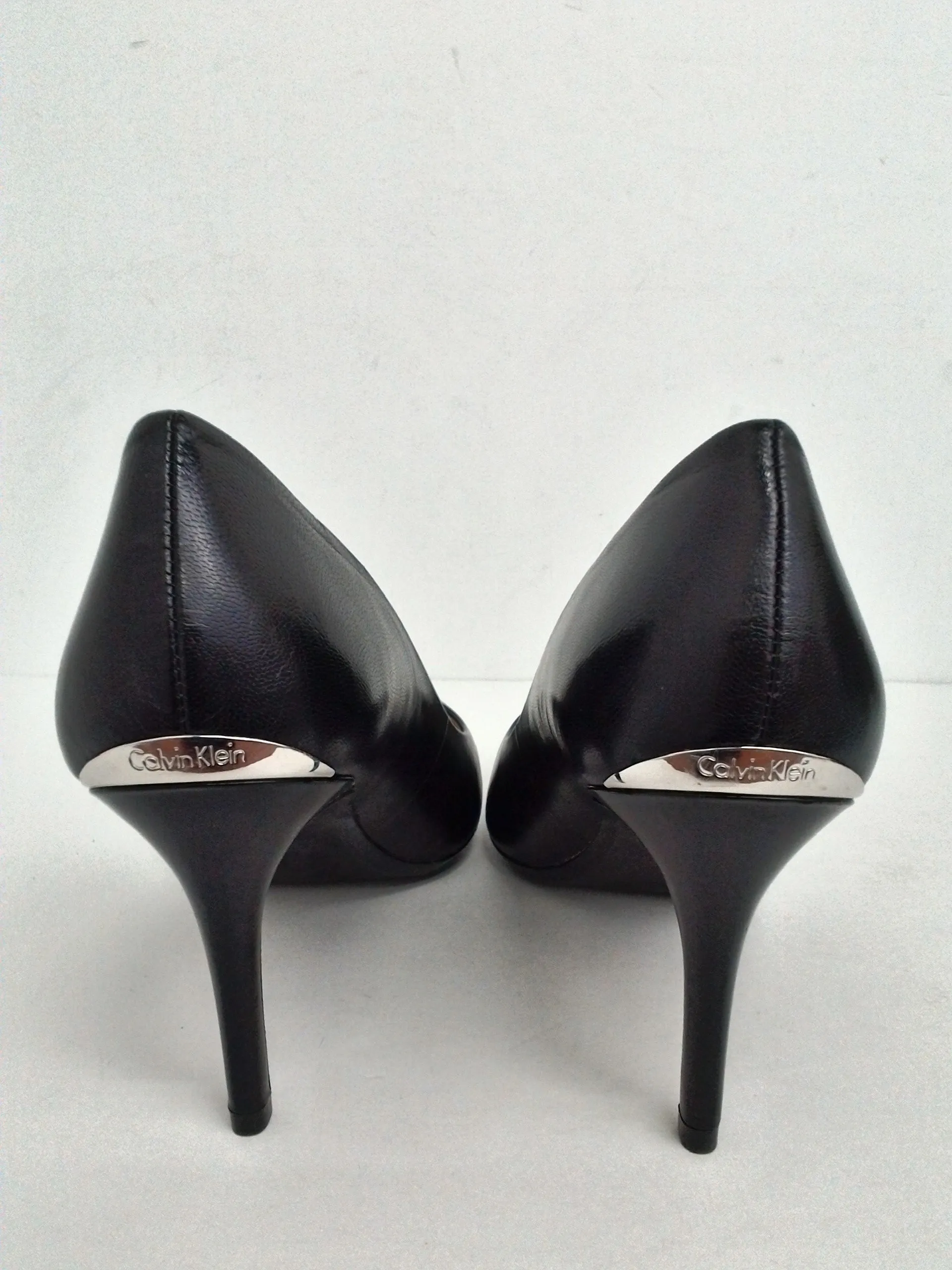 Calvin Klein Women's Black Leather Pumps Size 9 M