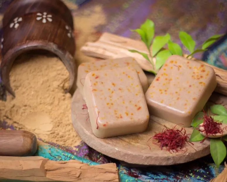 MAGIC SOAP ( SANDAL WOOD AND SAFFRON SOAP )